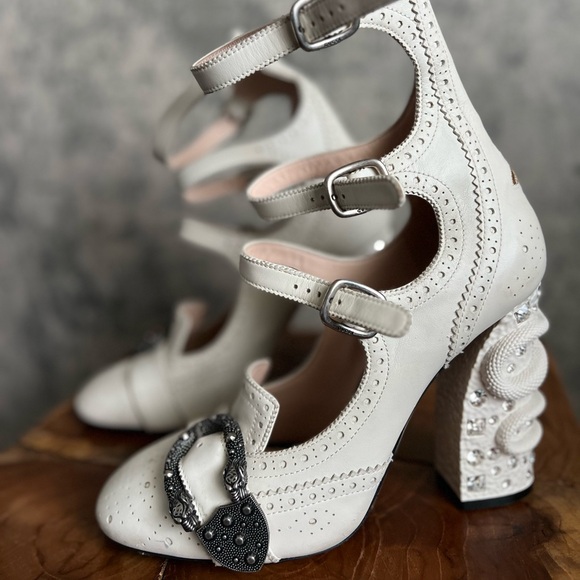 Gucci Pumps iconic booties leather heels western unique shoes buckle detail - Picture 15 of 16